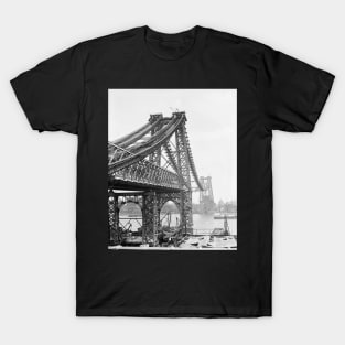 Williamsburg Bridge Construction, 1901. Vintage Photo T-Shirt